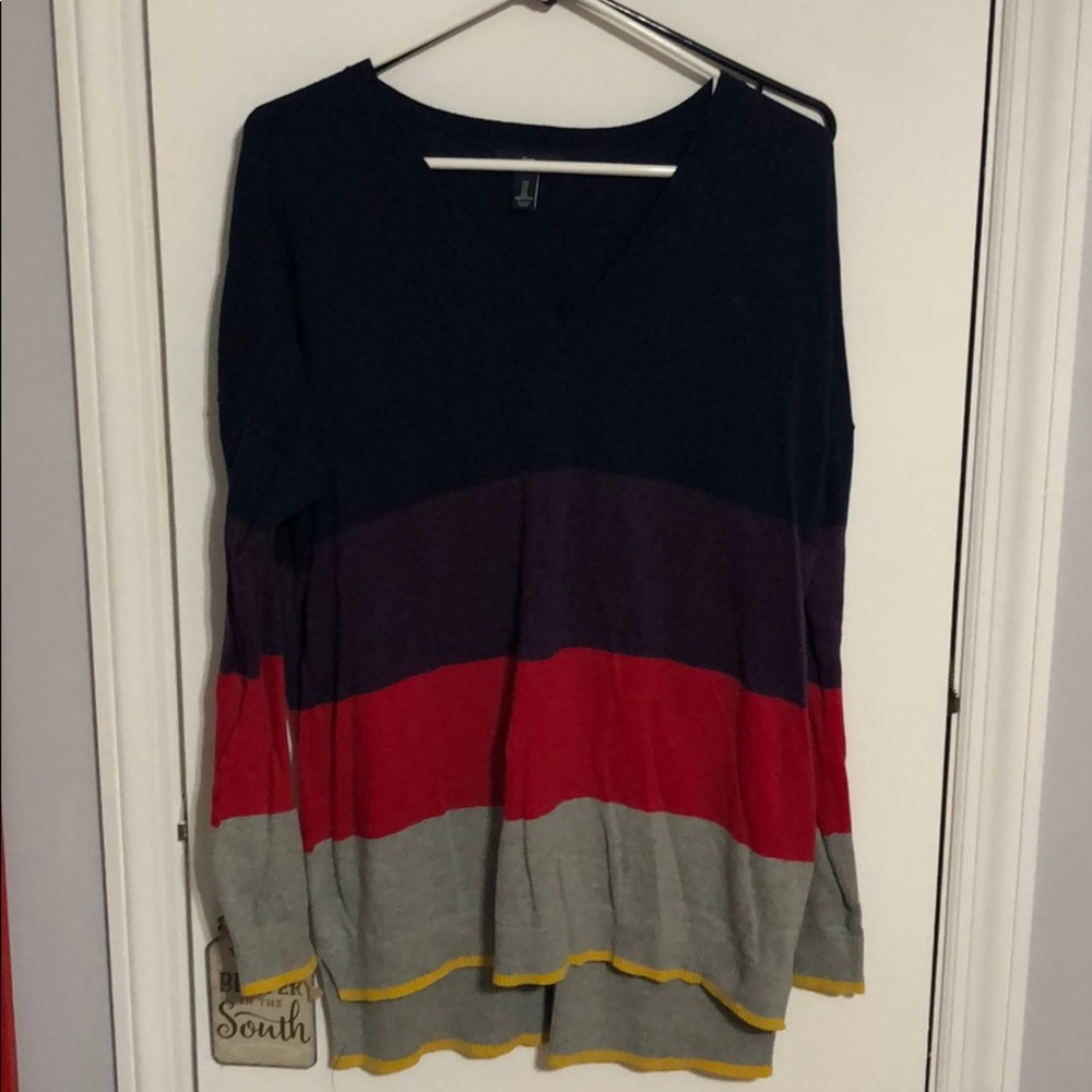 Gap size large v neck sweater